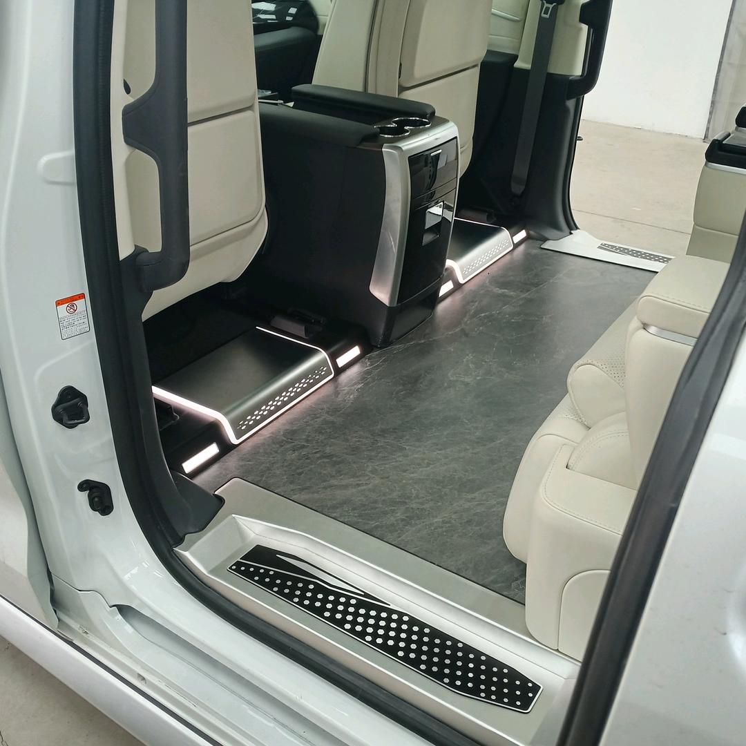 吉事有祥商务车地板
