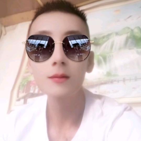 云M、啊东