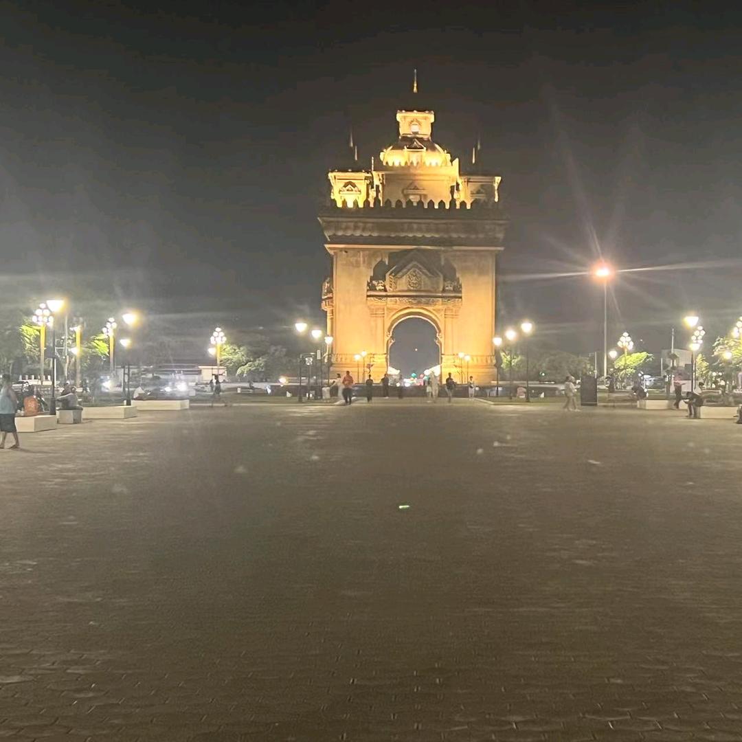 老吴在老挝