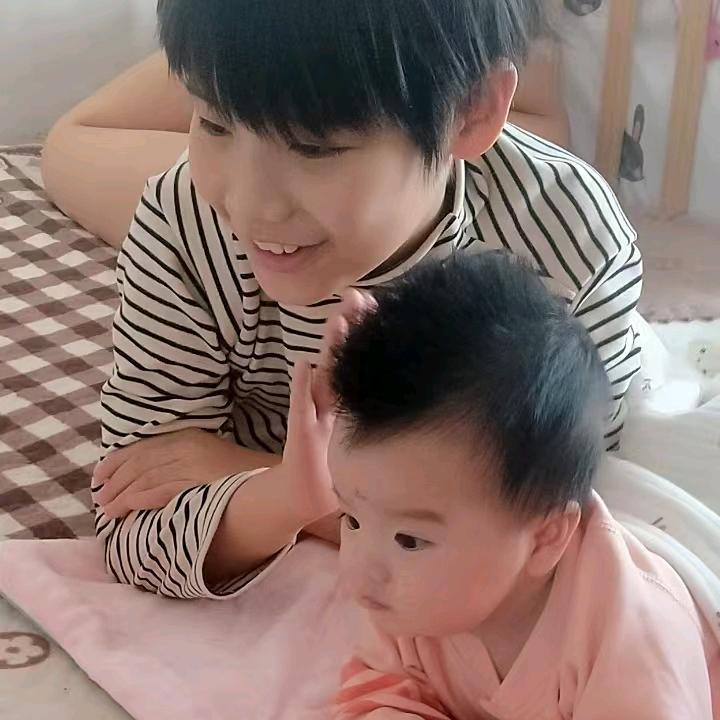 依冉爸爸  龙少👨🏻☀️🐉🍼