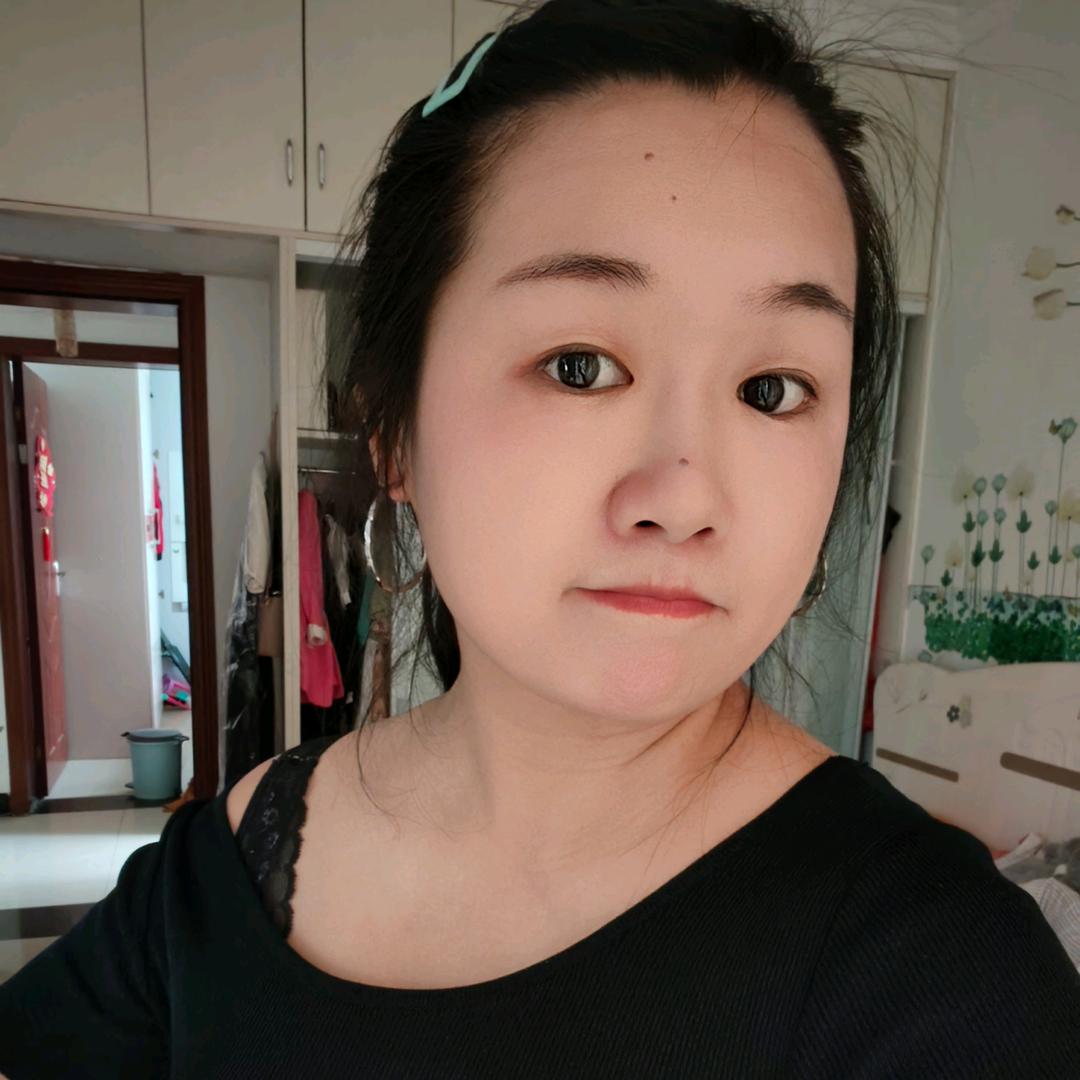 钟菲