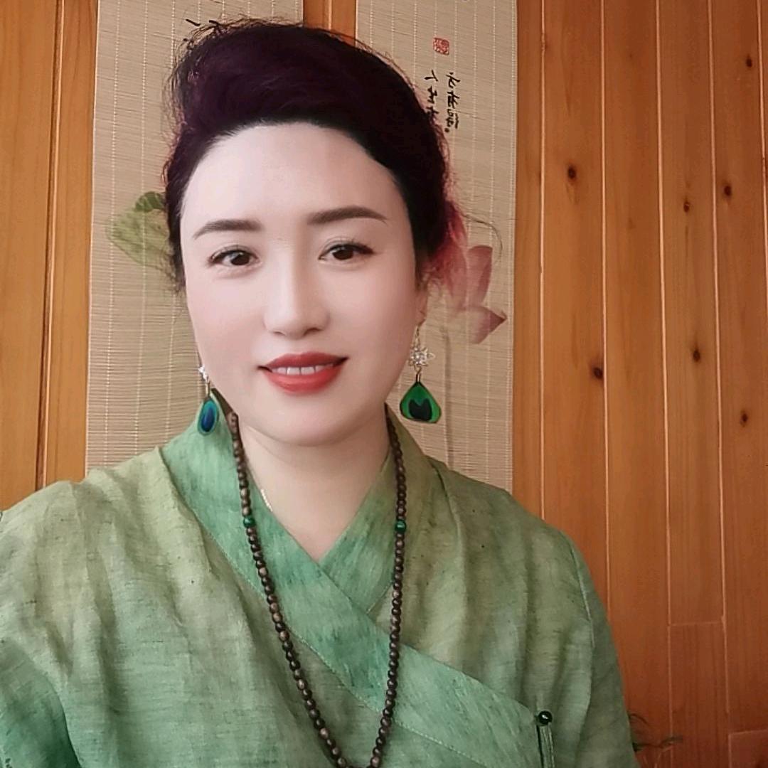 卓玛与书