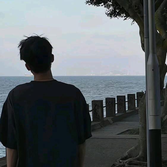 亦偌头像