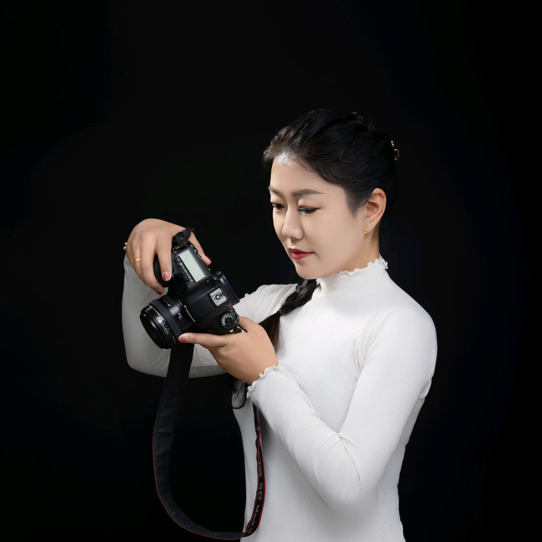 爱亚娜婚纱摄影