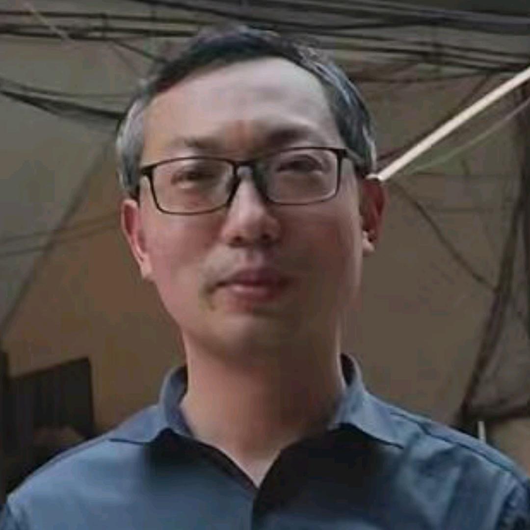 华科电子陆小军