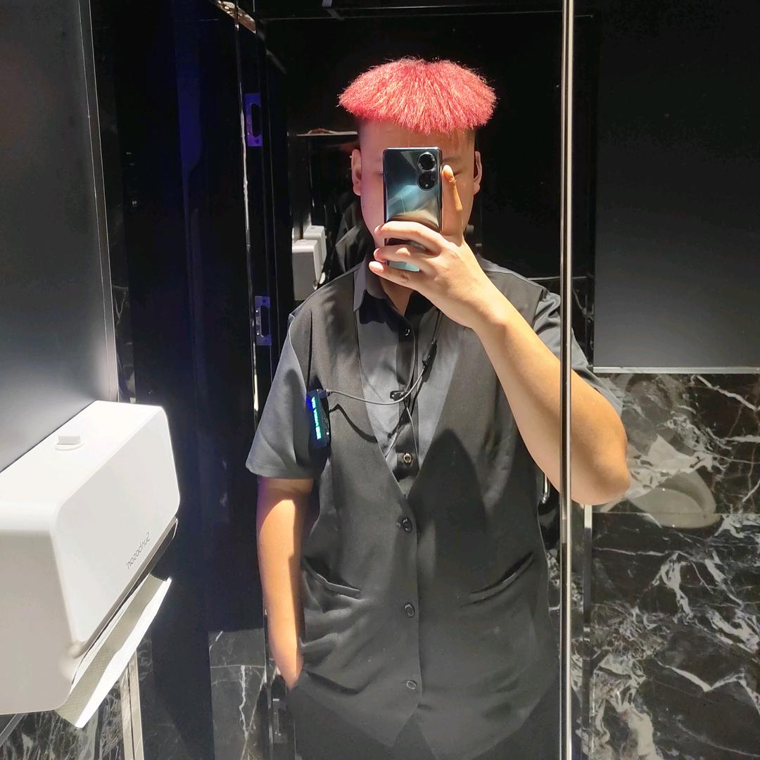 宏哥