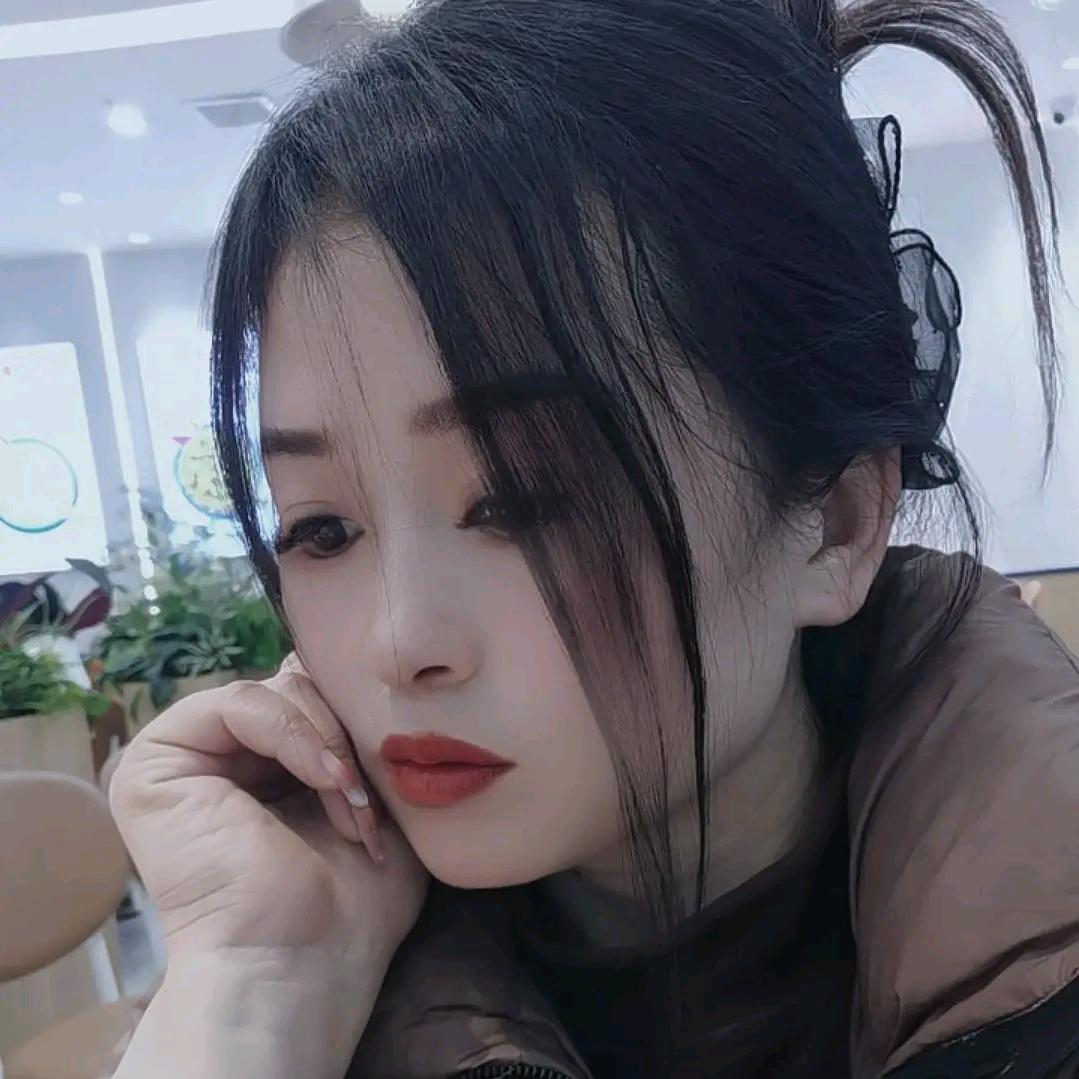 ୧⍤⃝♥程小妮