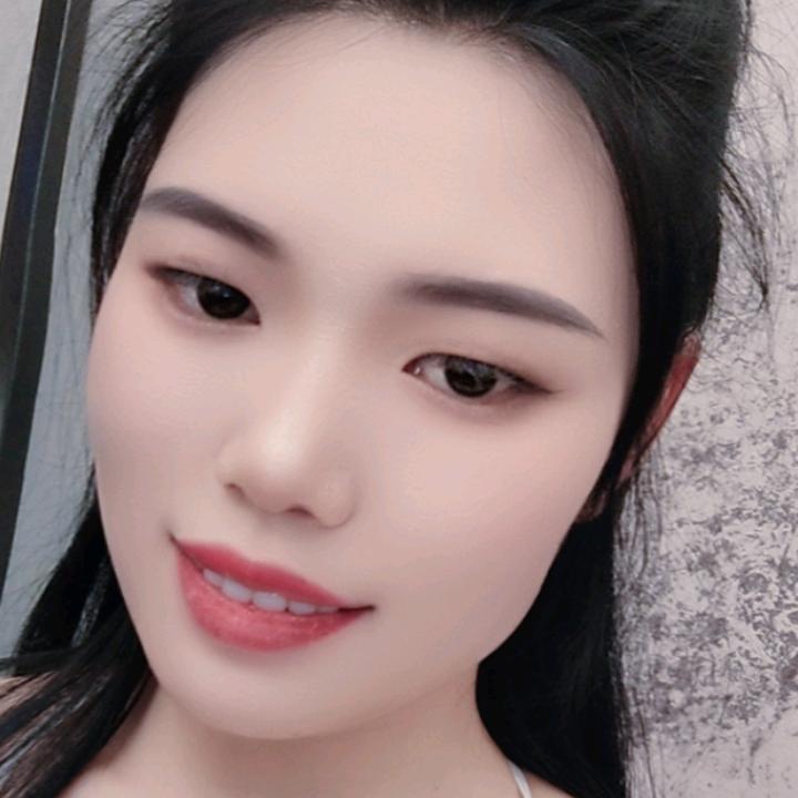 沉默微笑，《单身》