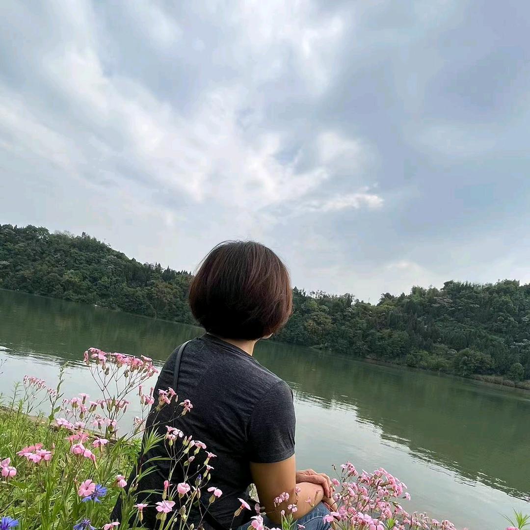 孤影lingling