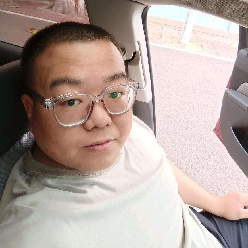 今夜无眠吴李佳（让往事随风，开心每一天）