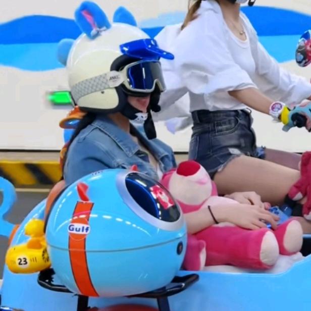 东润驾校女教练