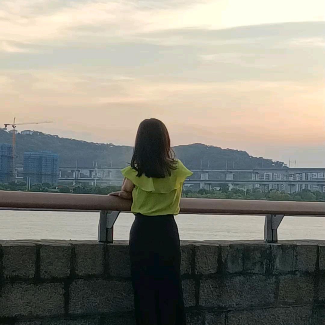 一笑而过/
