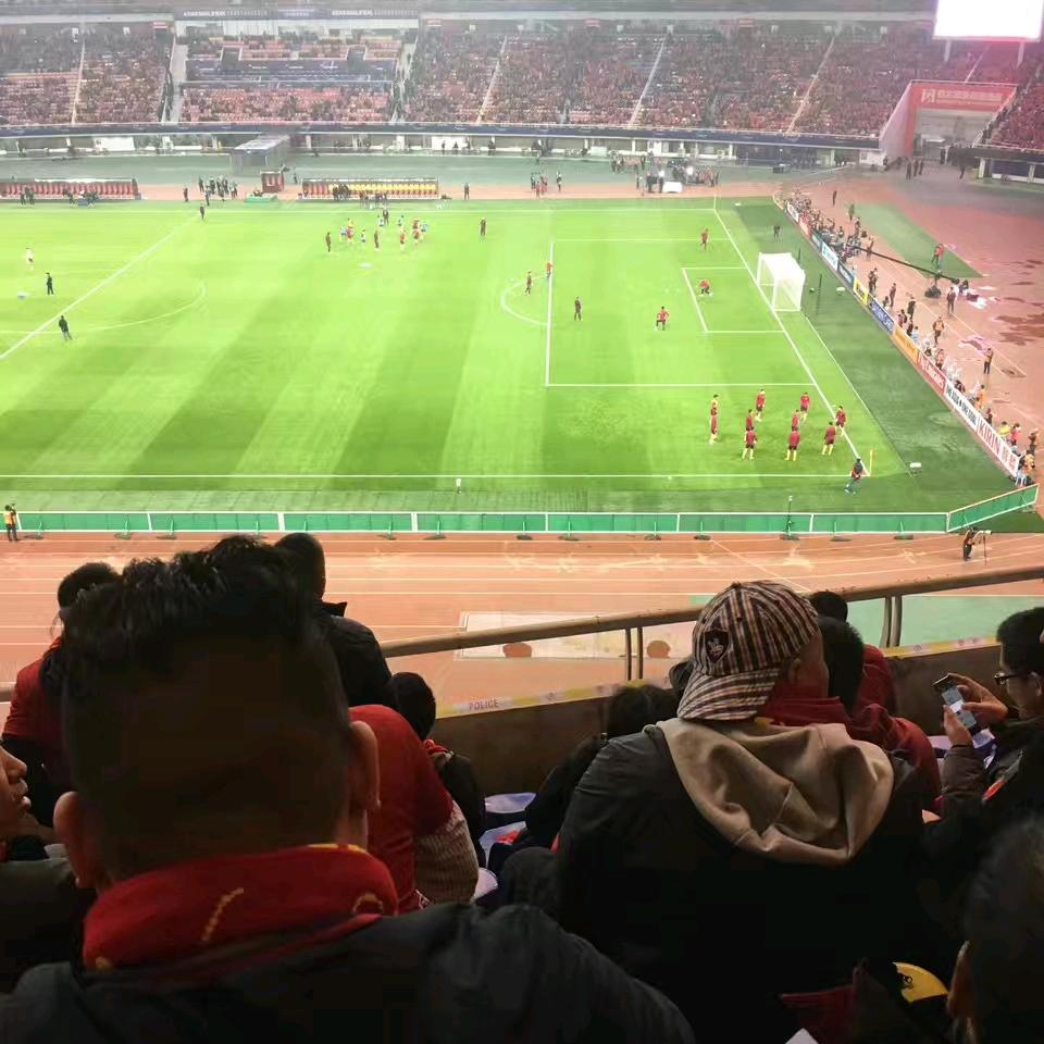 回首