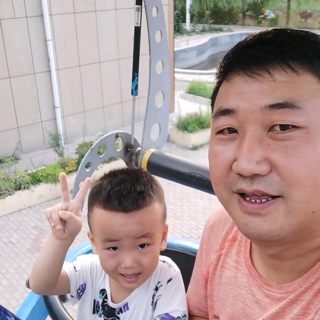 府谷华旗二手车中介刘国民