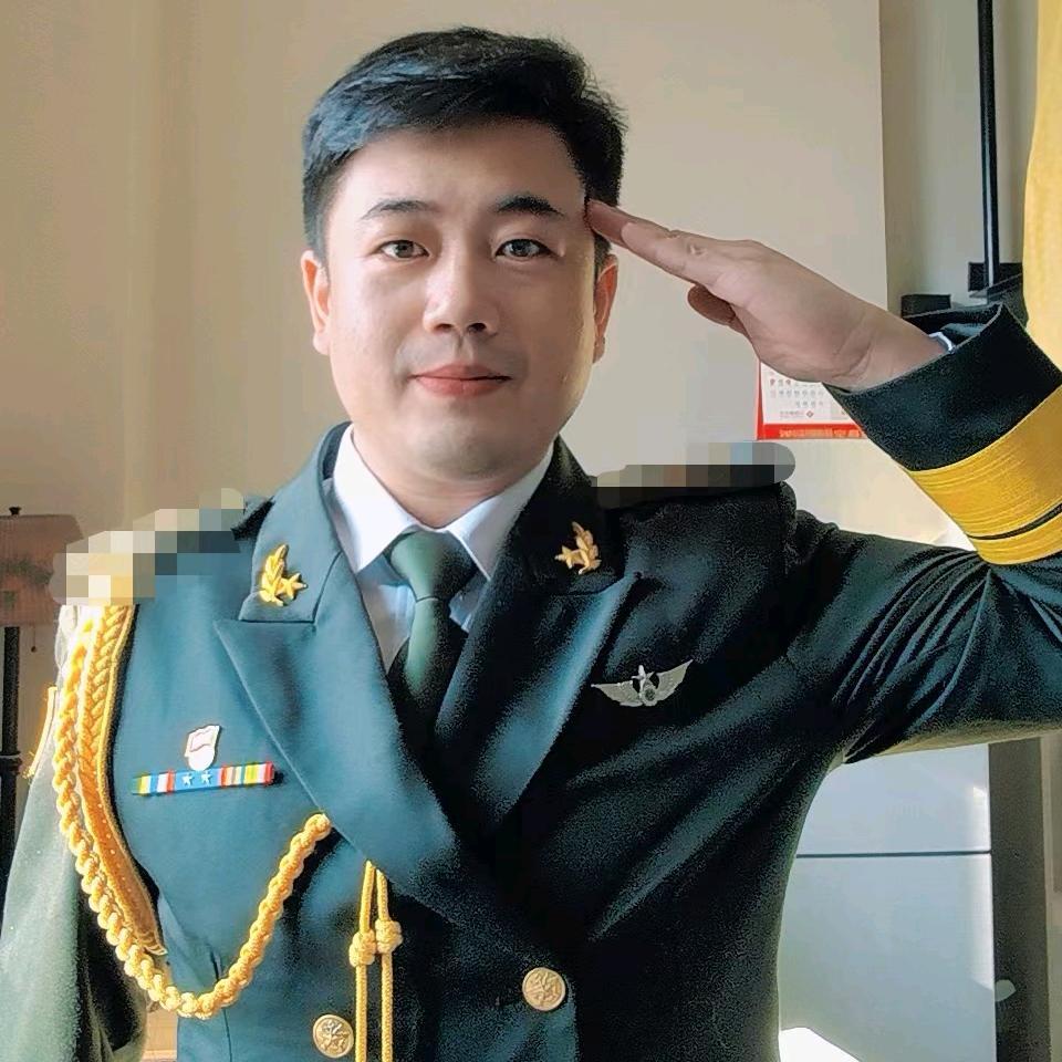 👊春城明少