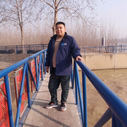 光伏支架小王