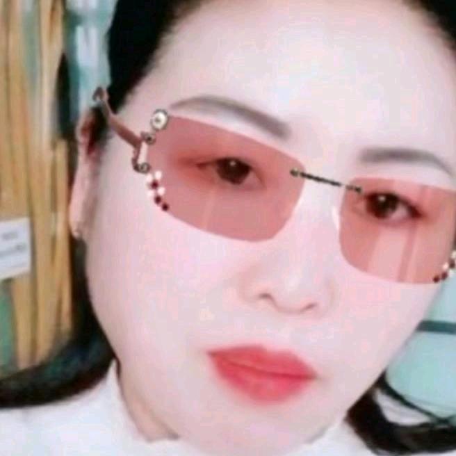一笑而过🌷