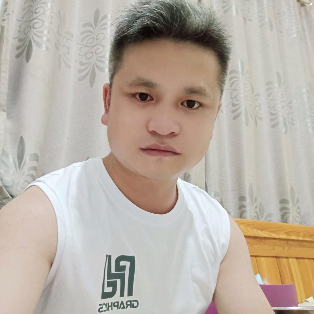 快乐的小李哥