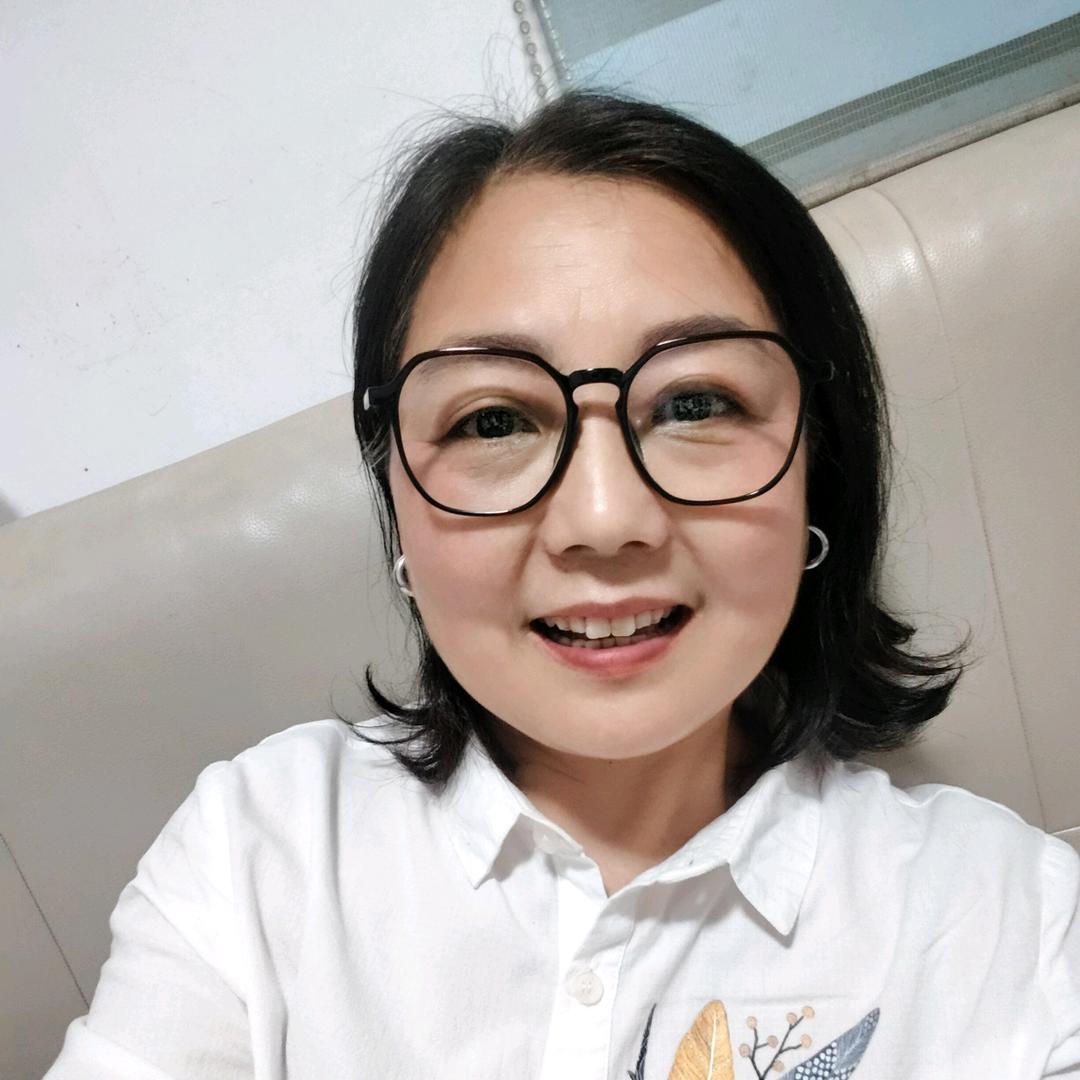 英子