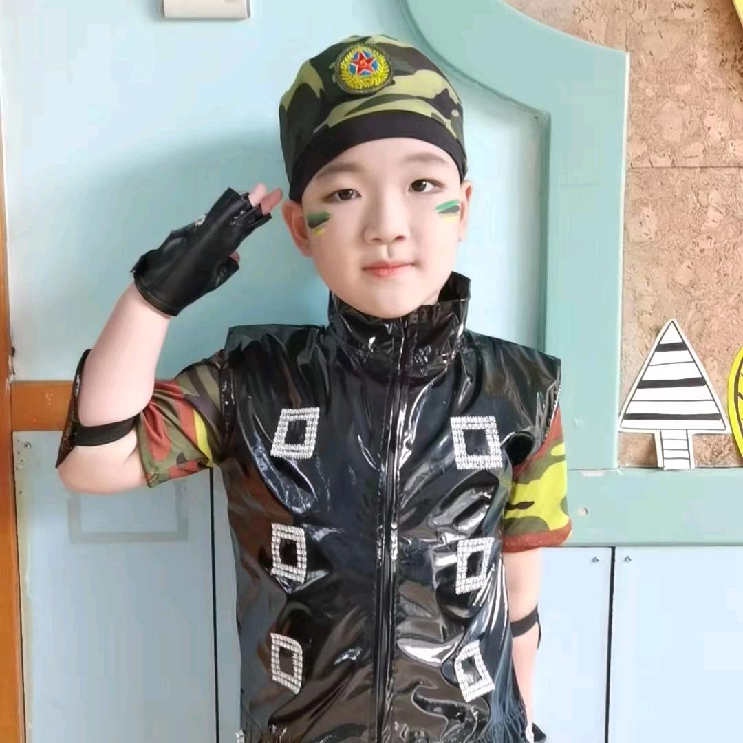 🌈北极熊🍀