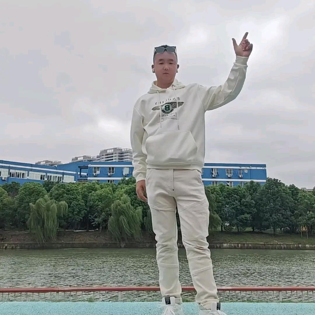 满脑子都是以后的路该怎么走