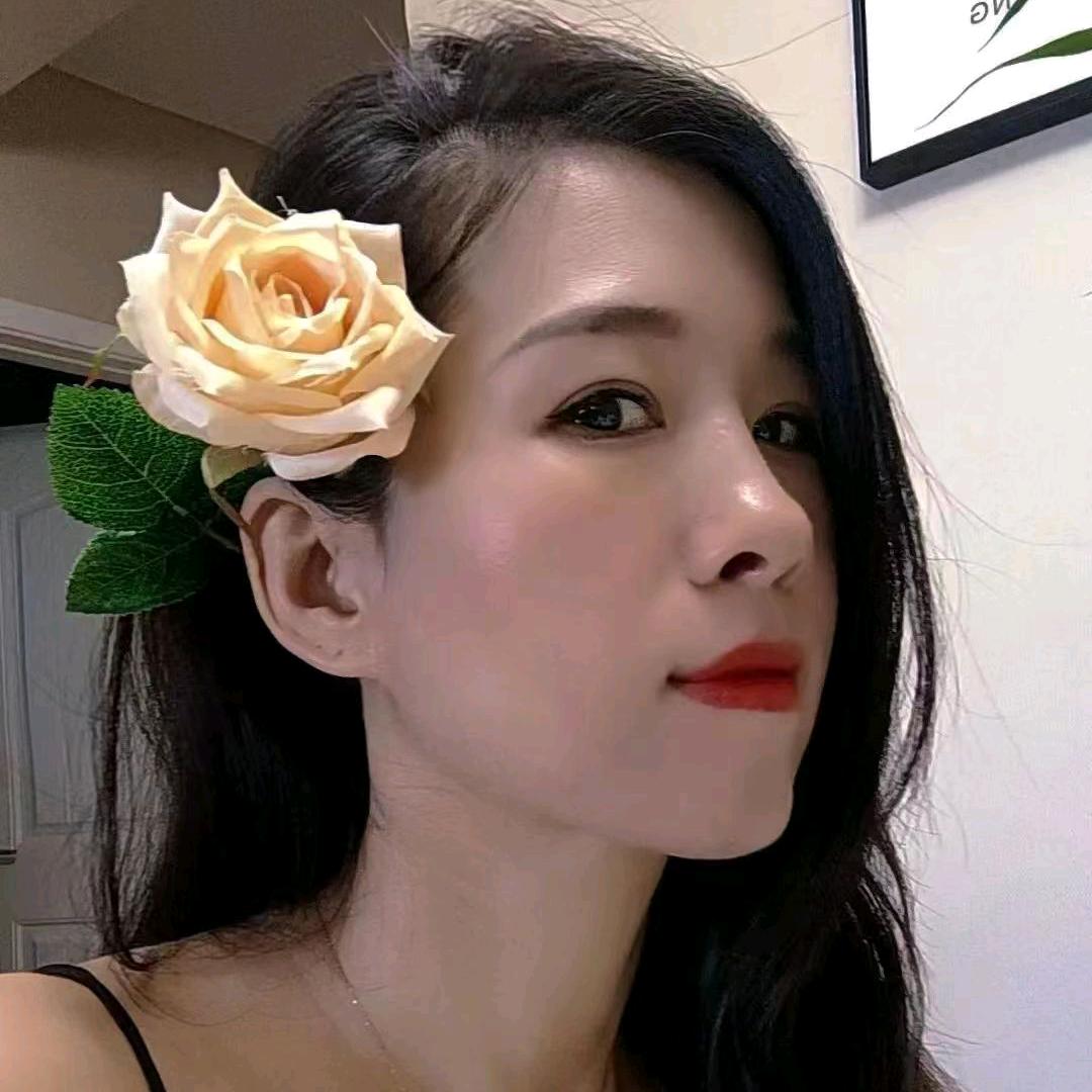 栀栀(zhizhi)