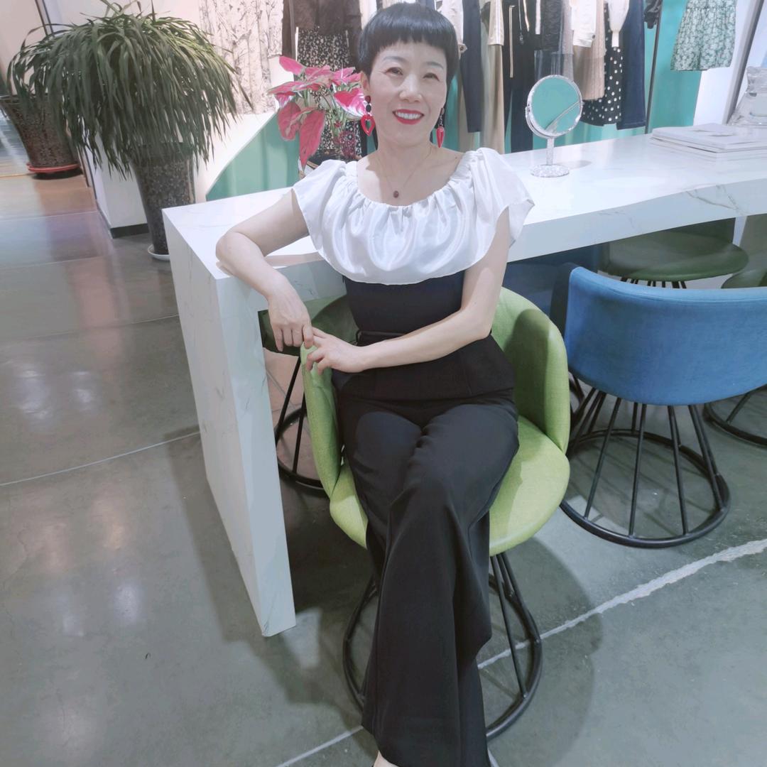 朗斯莉服饰