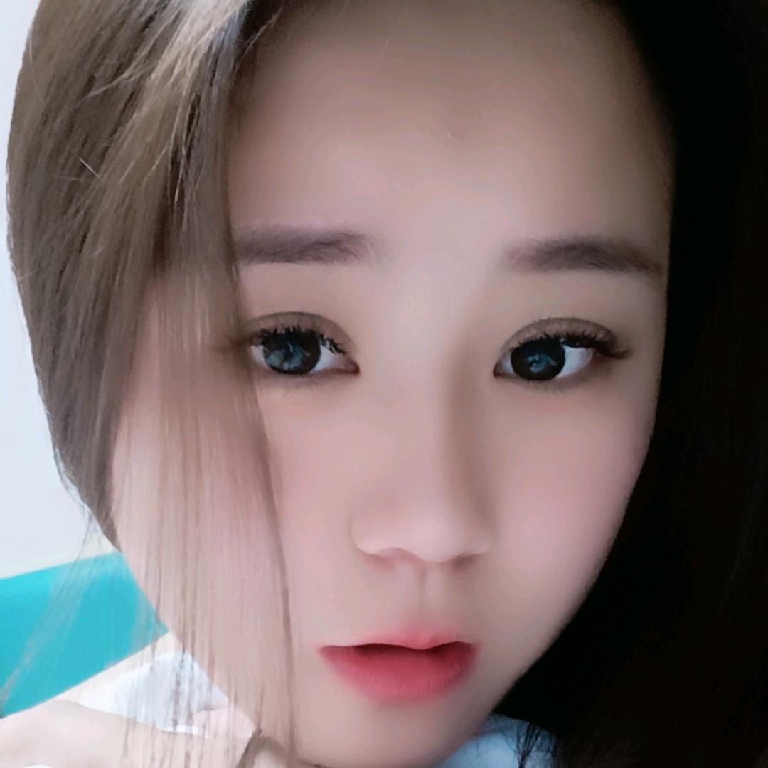 芳依依