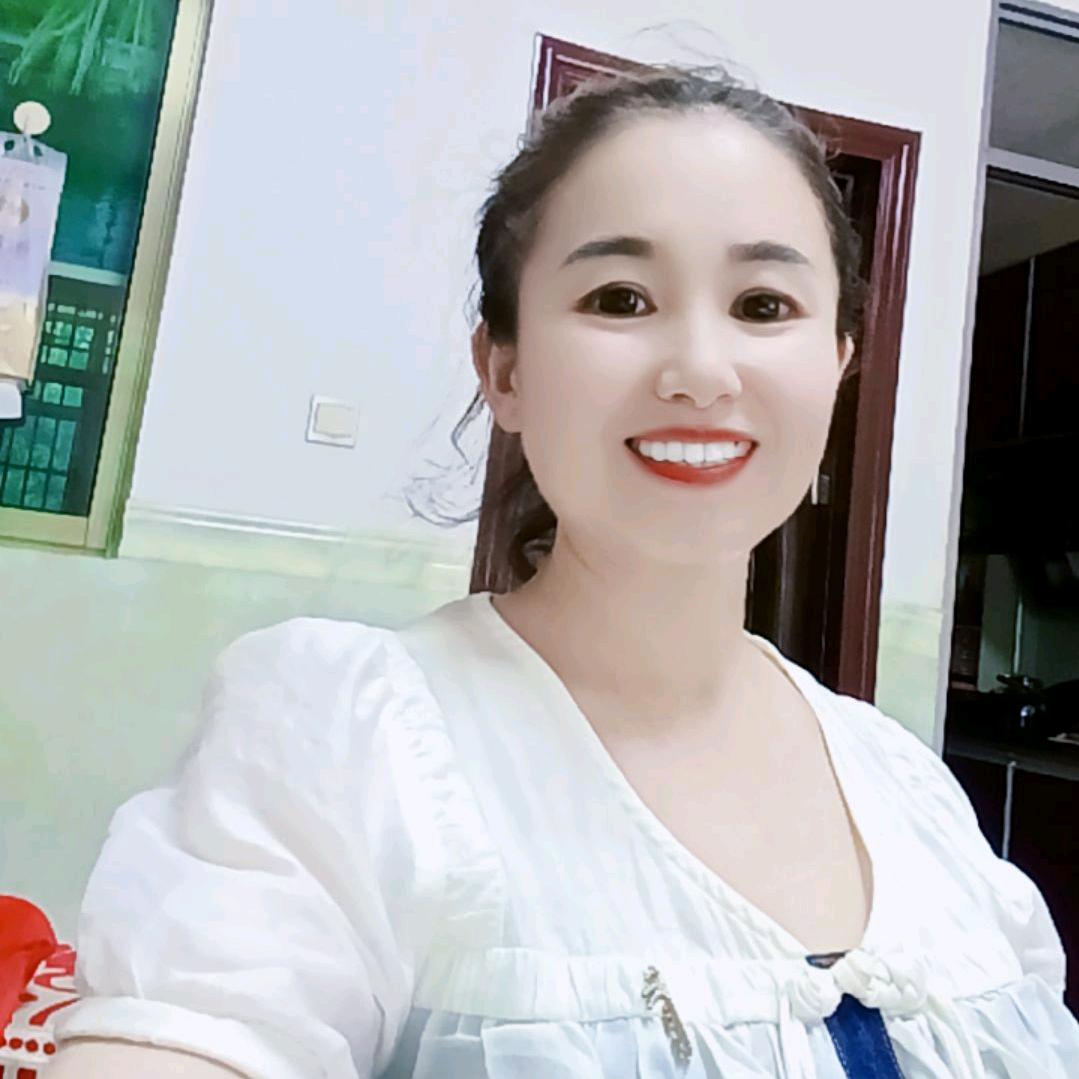 小英.