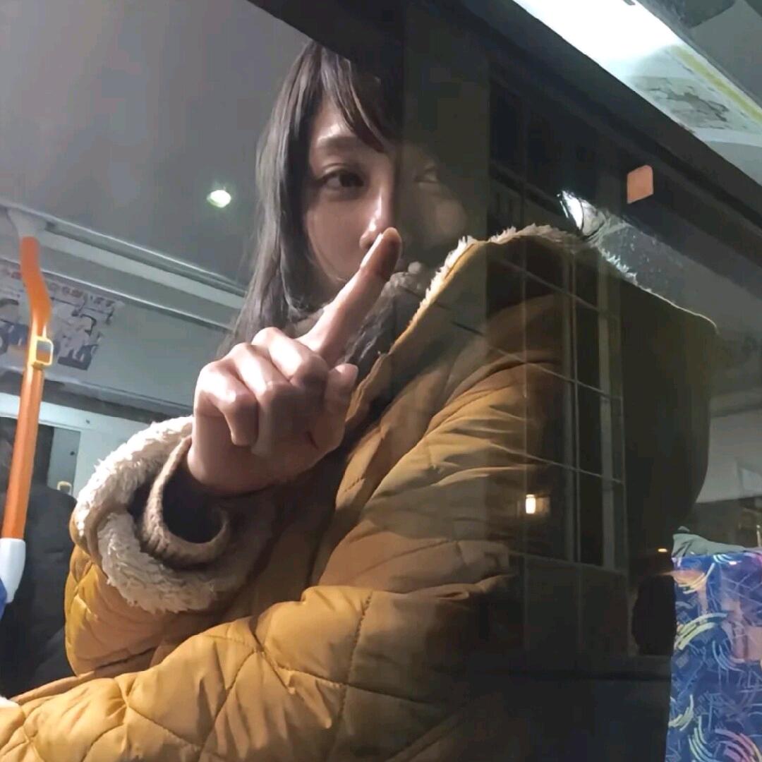 Y7rIl
