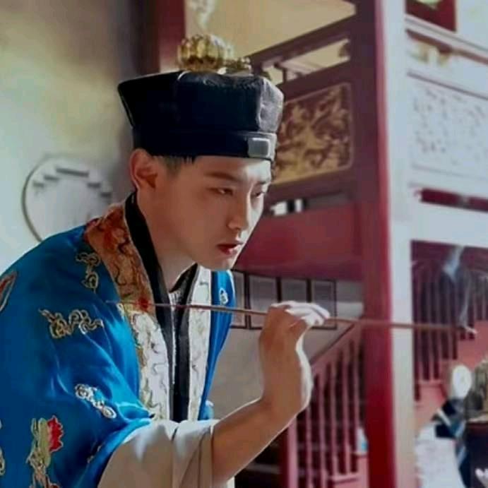 九色离罗