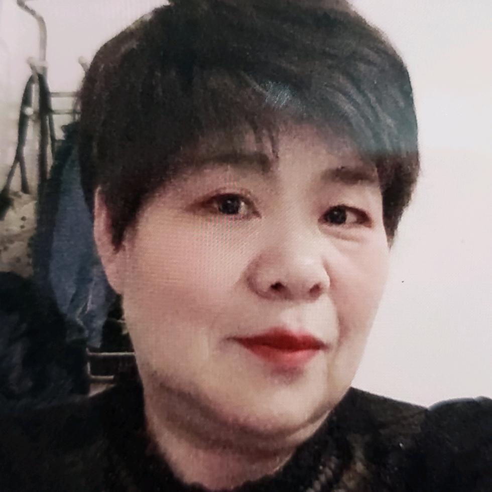 周姊妹早上六点十分开播