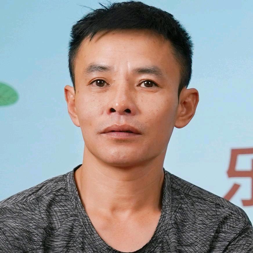 百坭老黄
