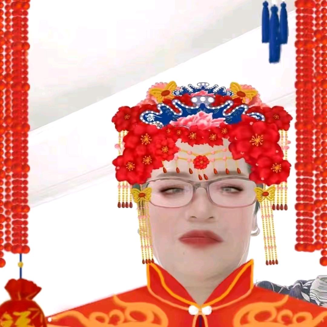 黄厚英