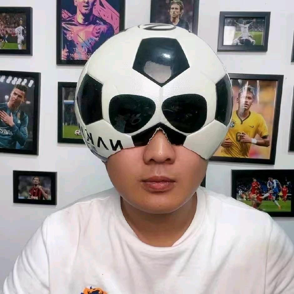 解说员老吴