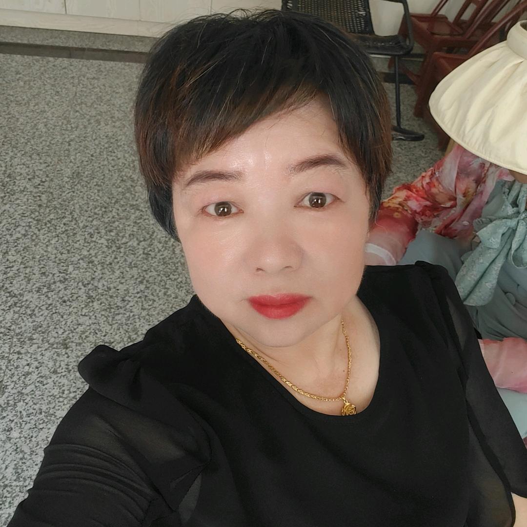 孤单一人。💘心好累💘