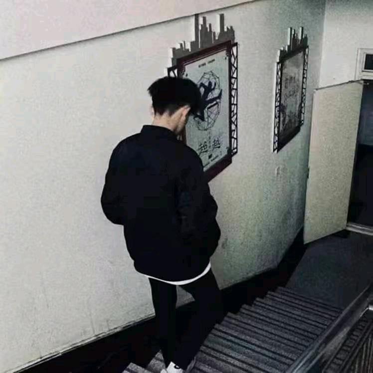 帅帅不会翘头