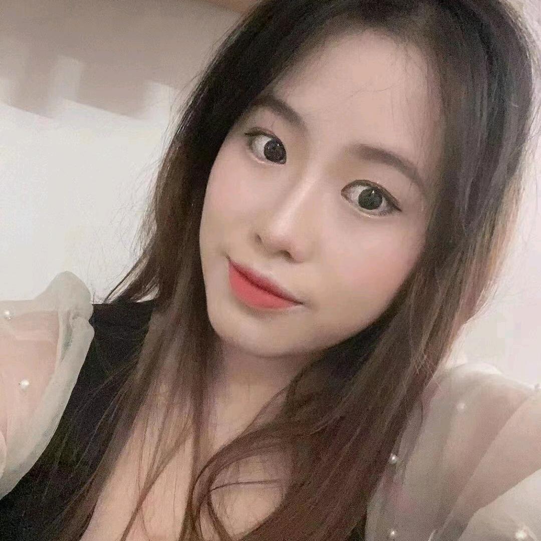 伤心的人，
