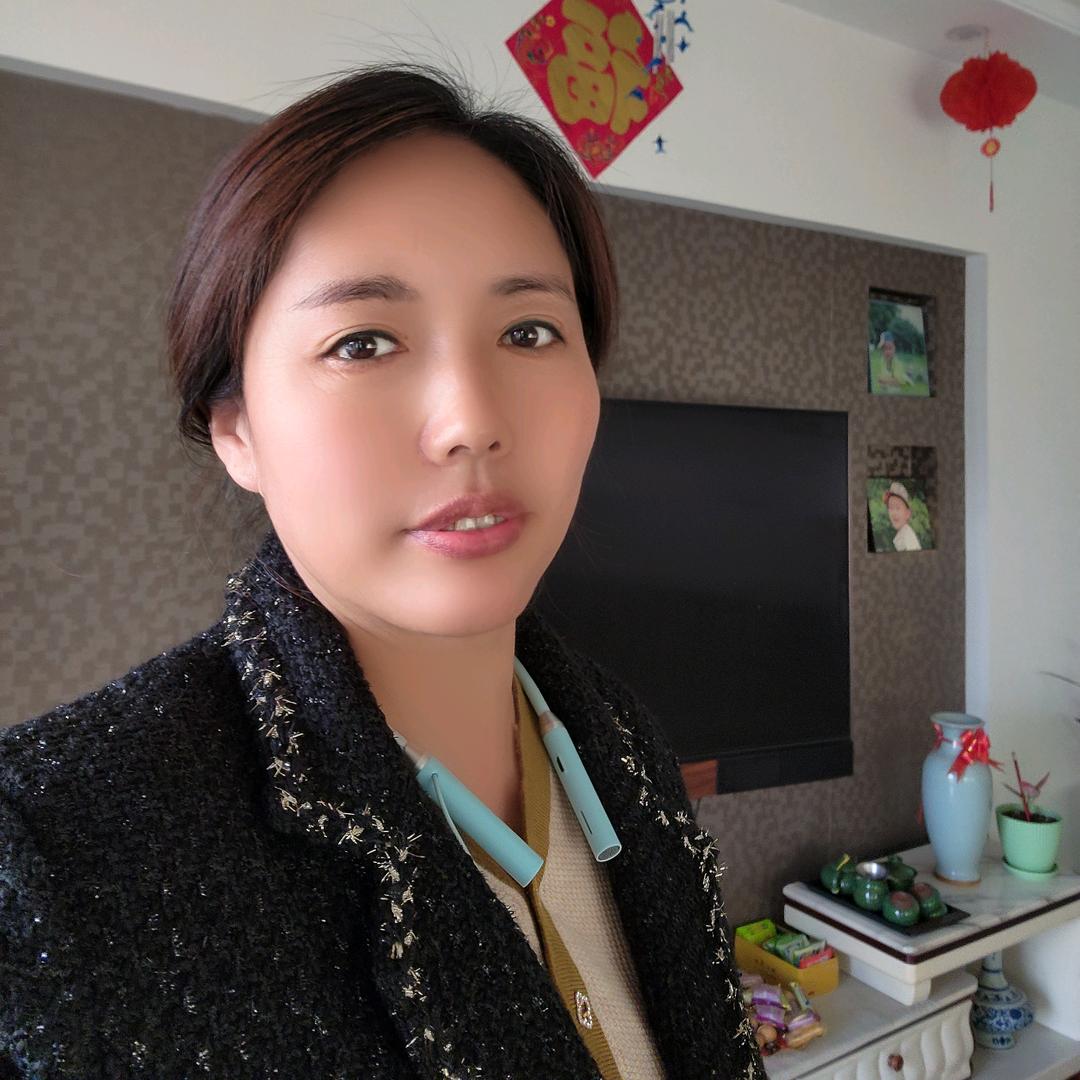 霞光欣钰