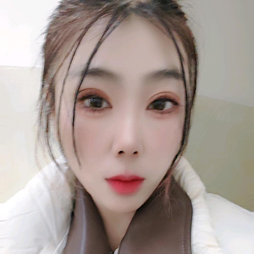 卤菜小姐姐