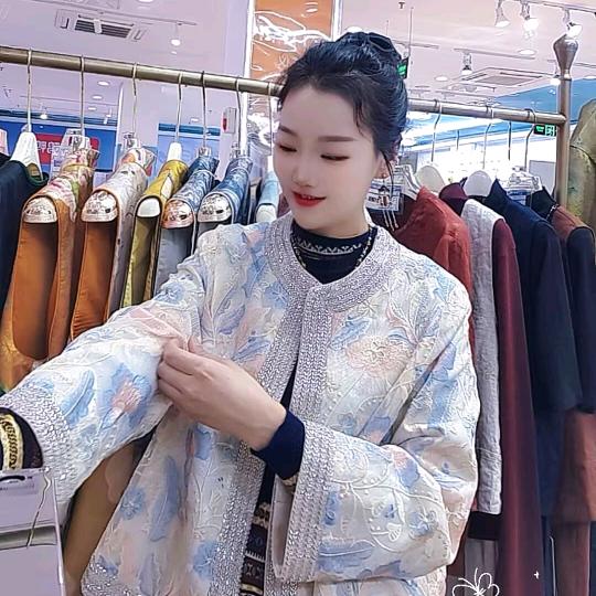 东方冷库东山店赛兔女装