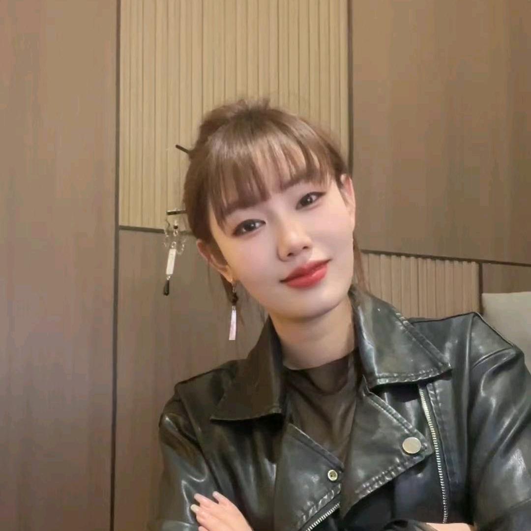 燕燕酱_(:з」∠)_