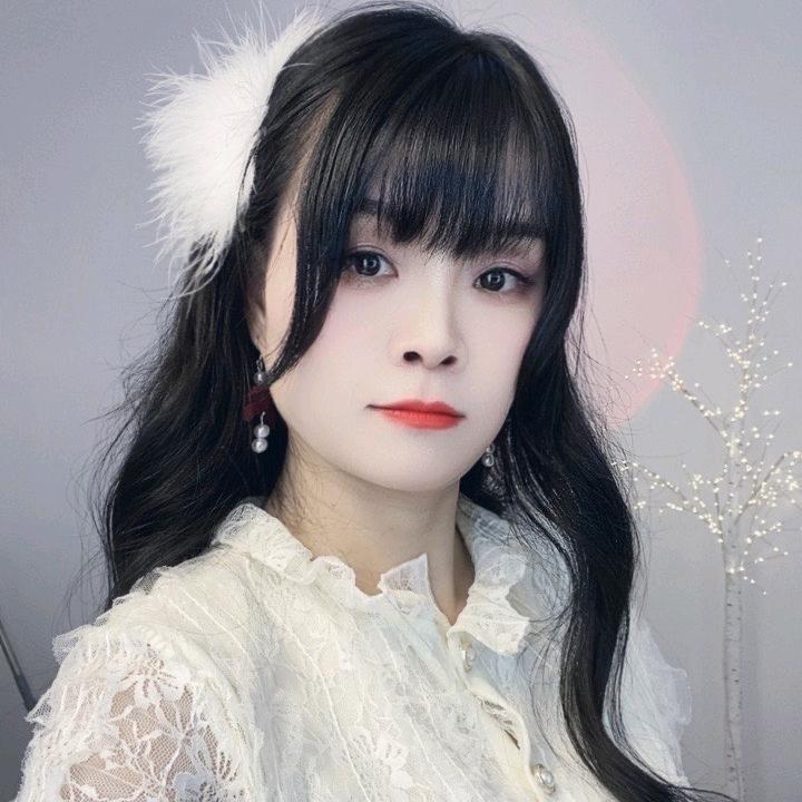 坏丫头(英英)❤️头像