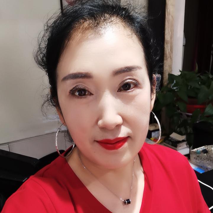 鑫鹏房产  温亮婷