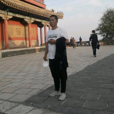 荣堡烟酒超市，生活店