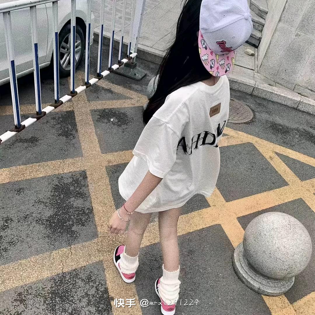 少打听我^