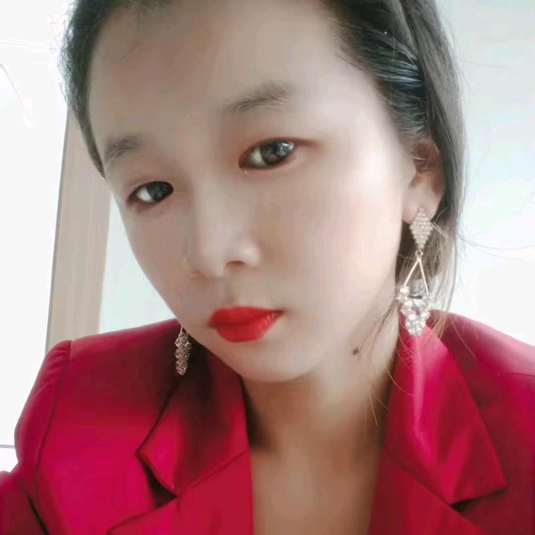 苏苏(⁎⁍̴̛ᴗ⁍̴̛⁎)云☁️ฅ՞•ﻌ