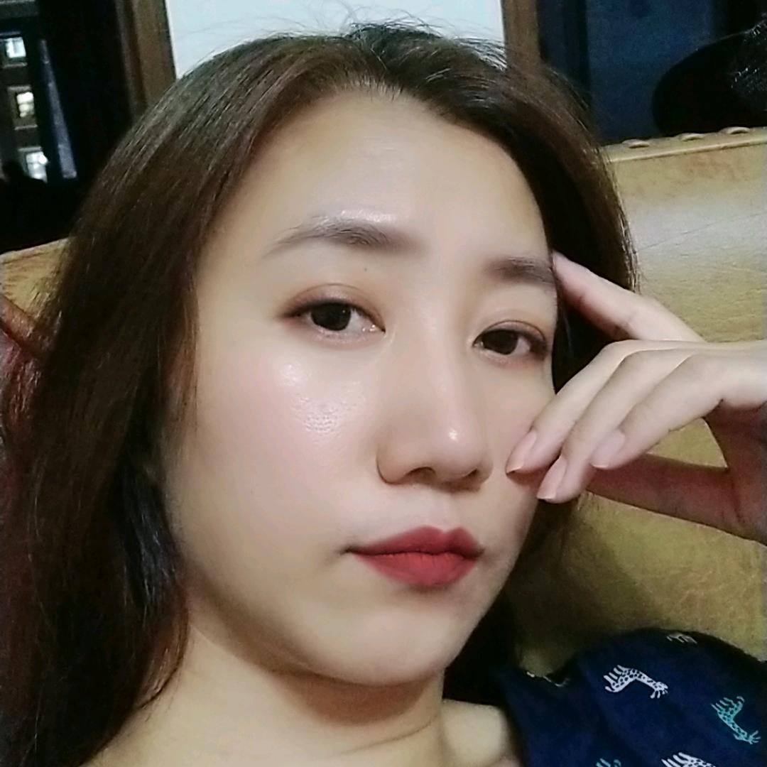 春意盎然。