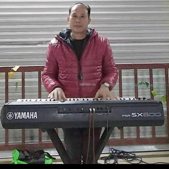 红烛哥