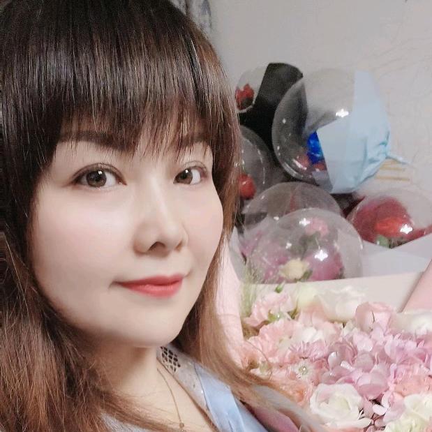 雪儿吃喝玩乐